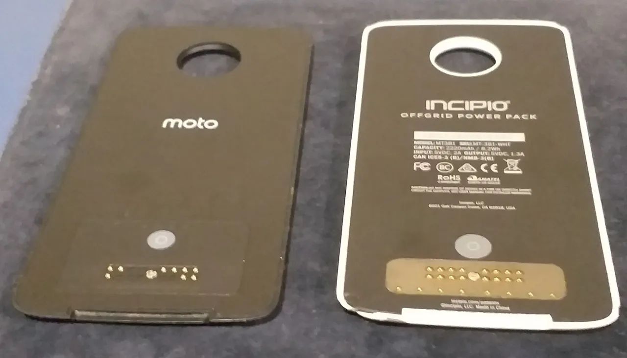 Capas SNAP Bateria Moto Z Play para Celular - Preto e Branco - Foto 2