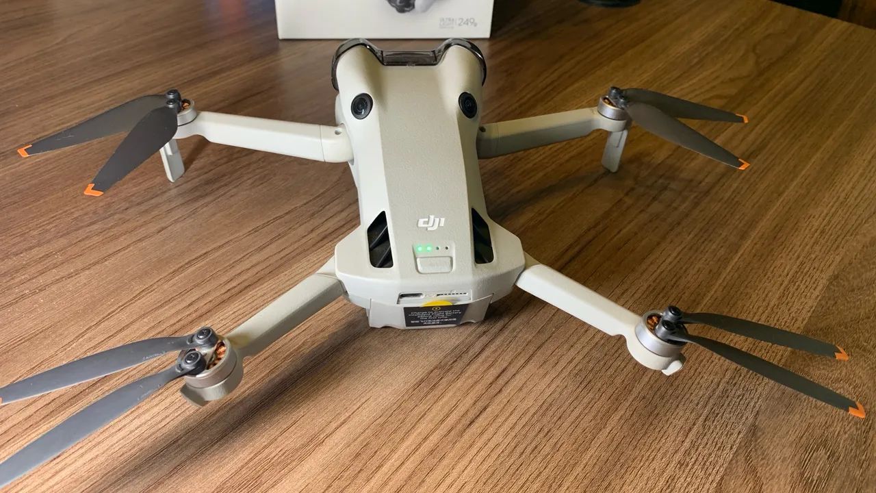 DRONE DJI MINI 4 PRO + ACESSÓRIOS 