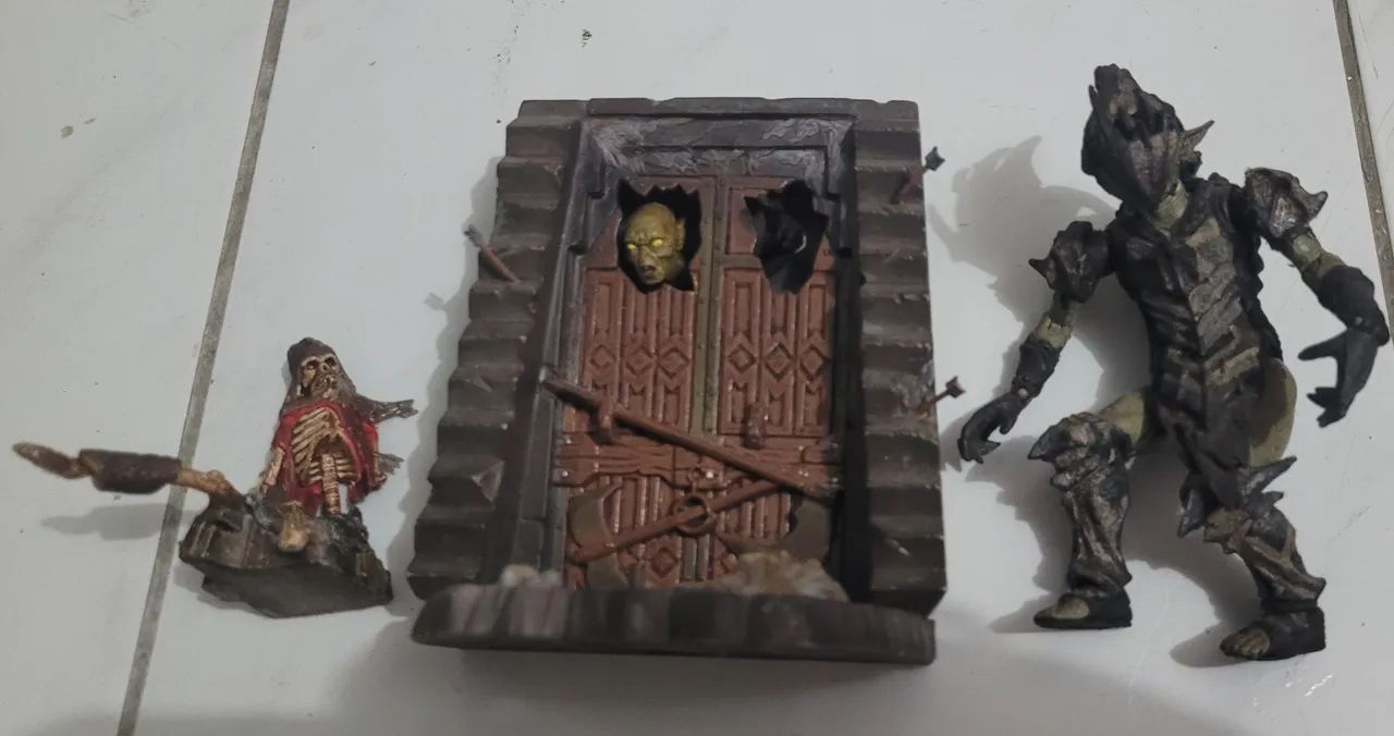 Diorama cenário orcs senhor dos aneis toybiz action figure - Foto 2