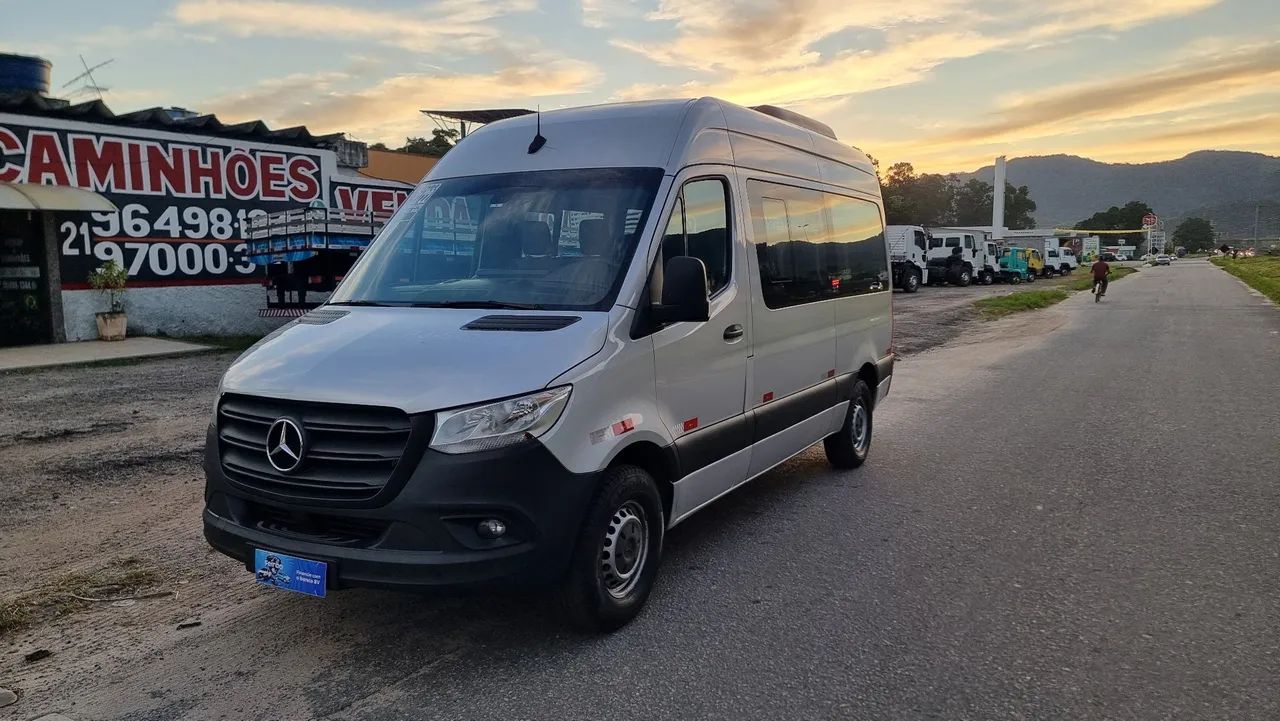 MB splinter modelo 416 P16 lugares ano 2022 - Foto 3