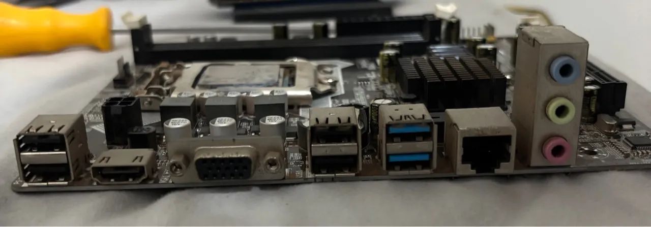 Placa Mãe H81 com i5-4460 - Foto 3