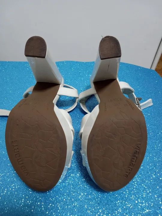 Sandália cor creme, Via Marte  - Foto 3