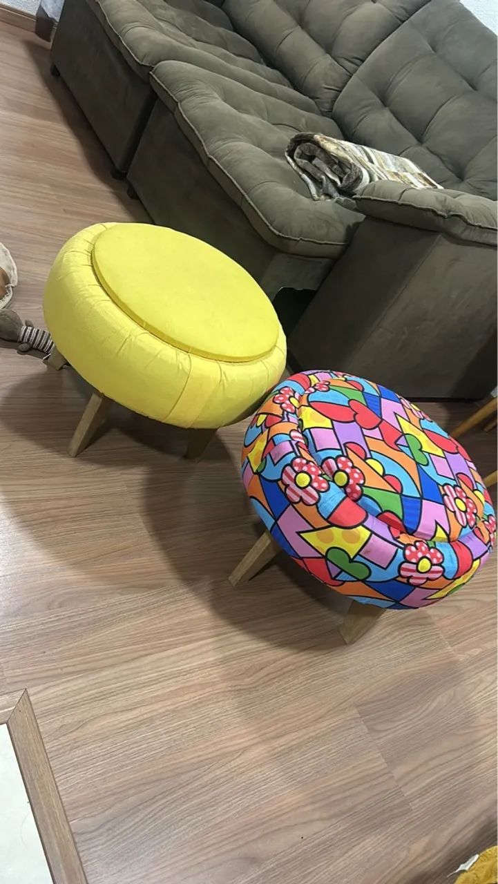 Puffs decorativos para sua sala - Sofás e Poltronas - Fragata, Pelotas ...