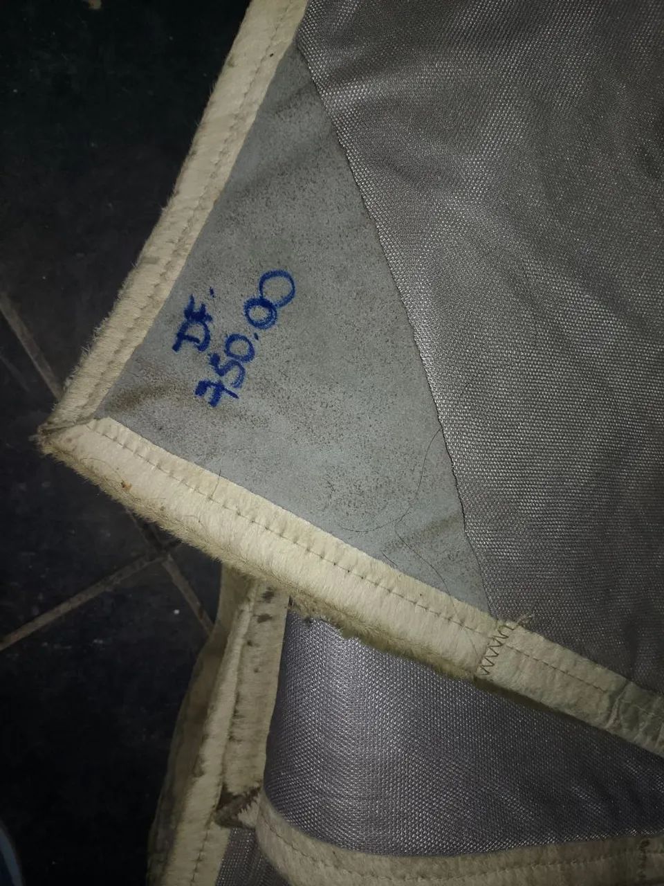 Tapete couro 2,5x2,5 - Foto 3