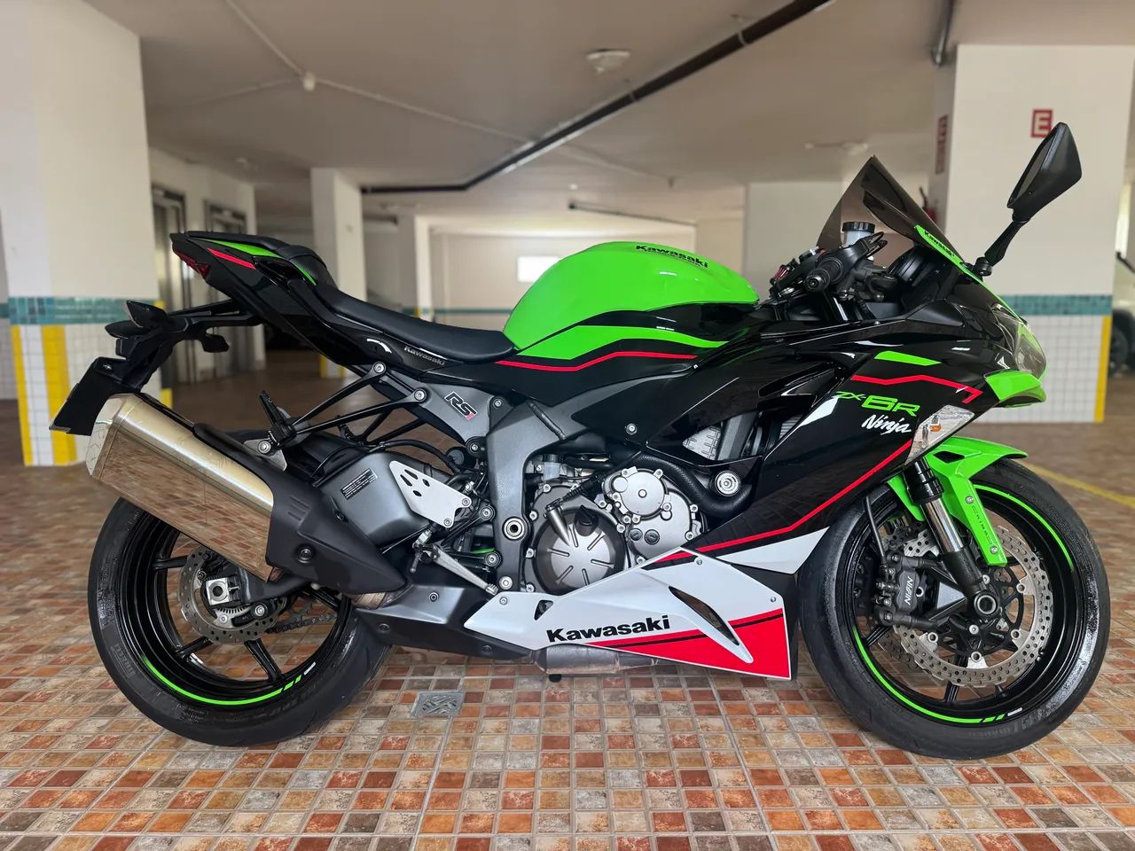 Kawasaki Zx-6r 636cc 2022 - 1463479197 | OLX