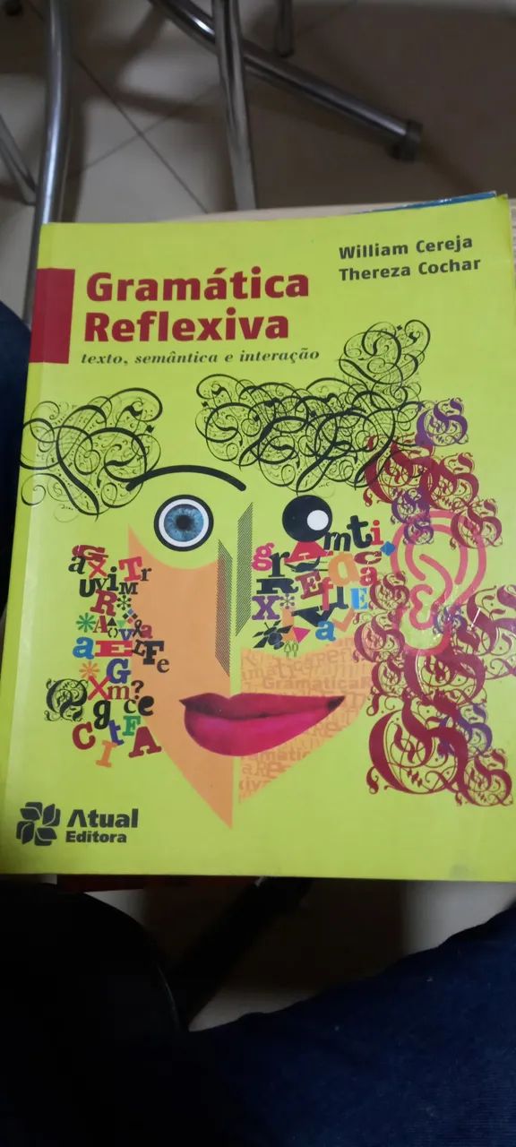 Livros didáticos ( Gramática, geografia,história, Sociologia e literatura)