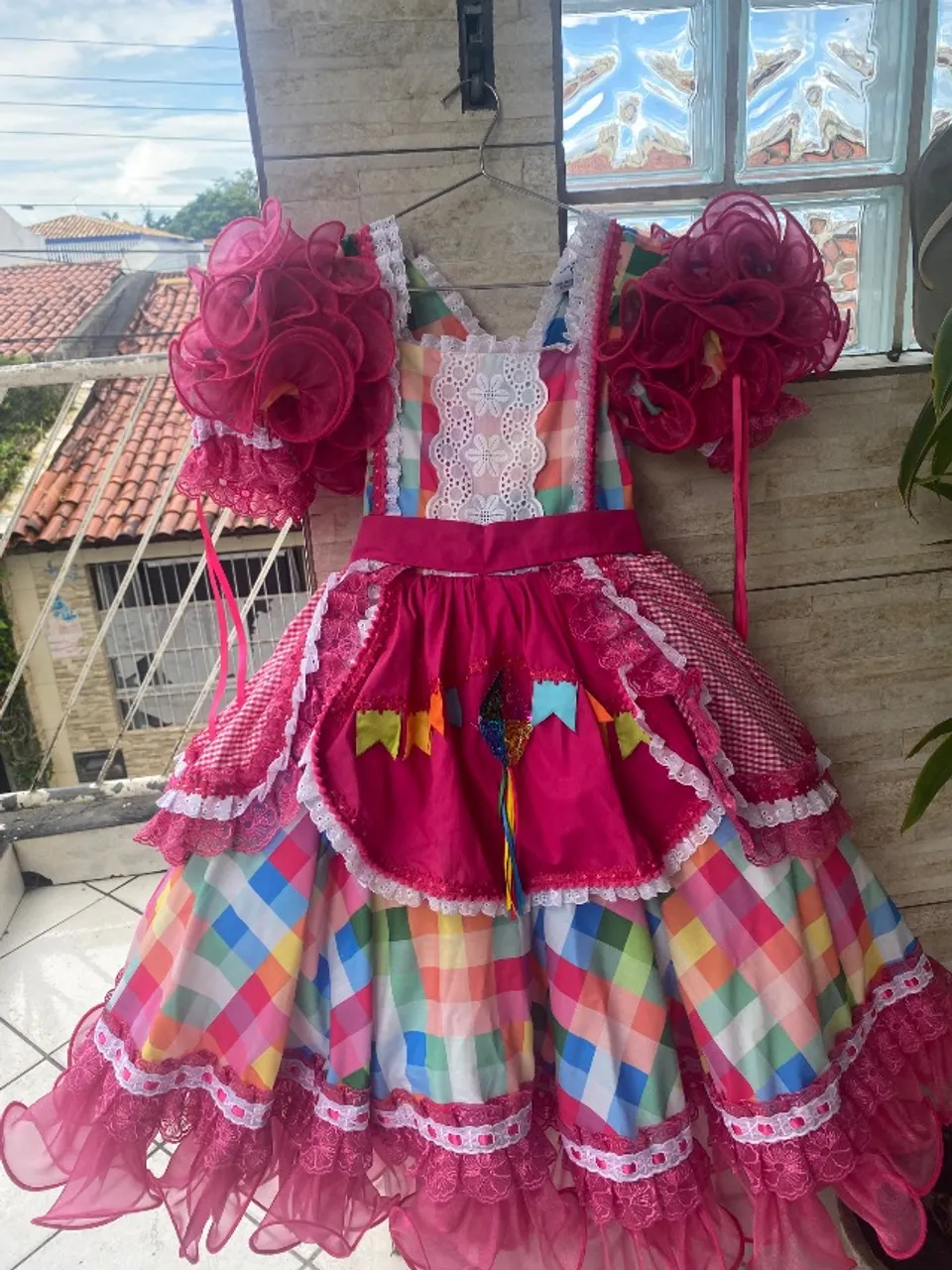 Vestido de quadrilha, usado uma X, comprado no armarinho mundial!