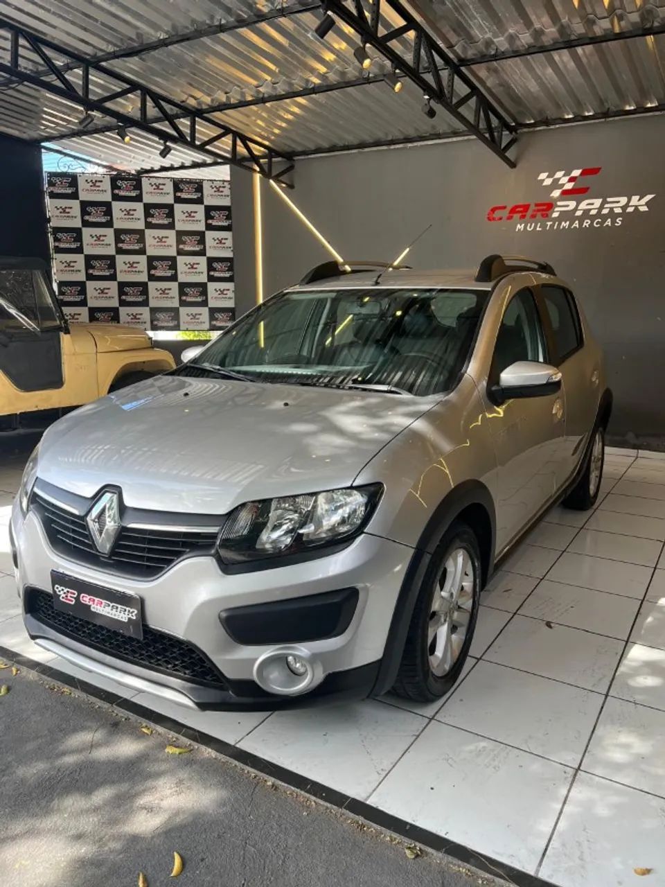 Renaul Sandero Stepway 2015 1.6 automático - Foto 2