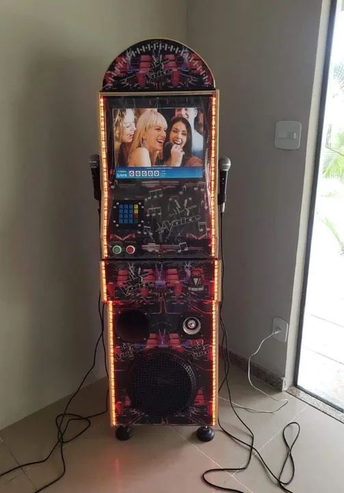 Karaokê com 2 Microfones 