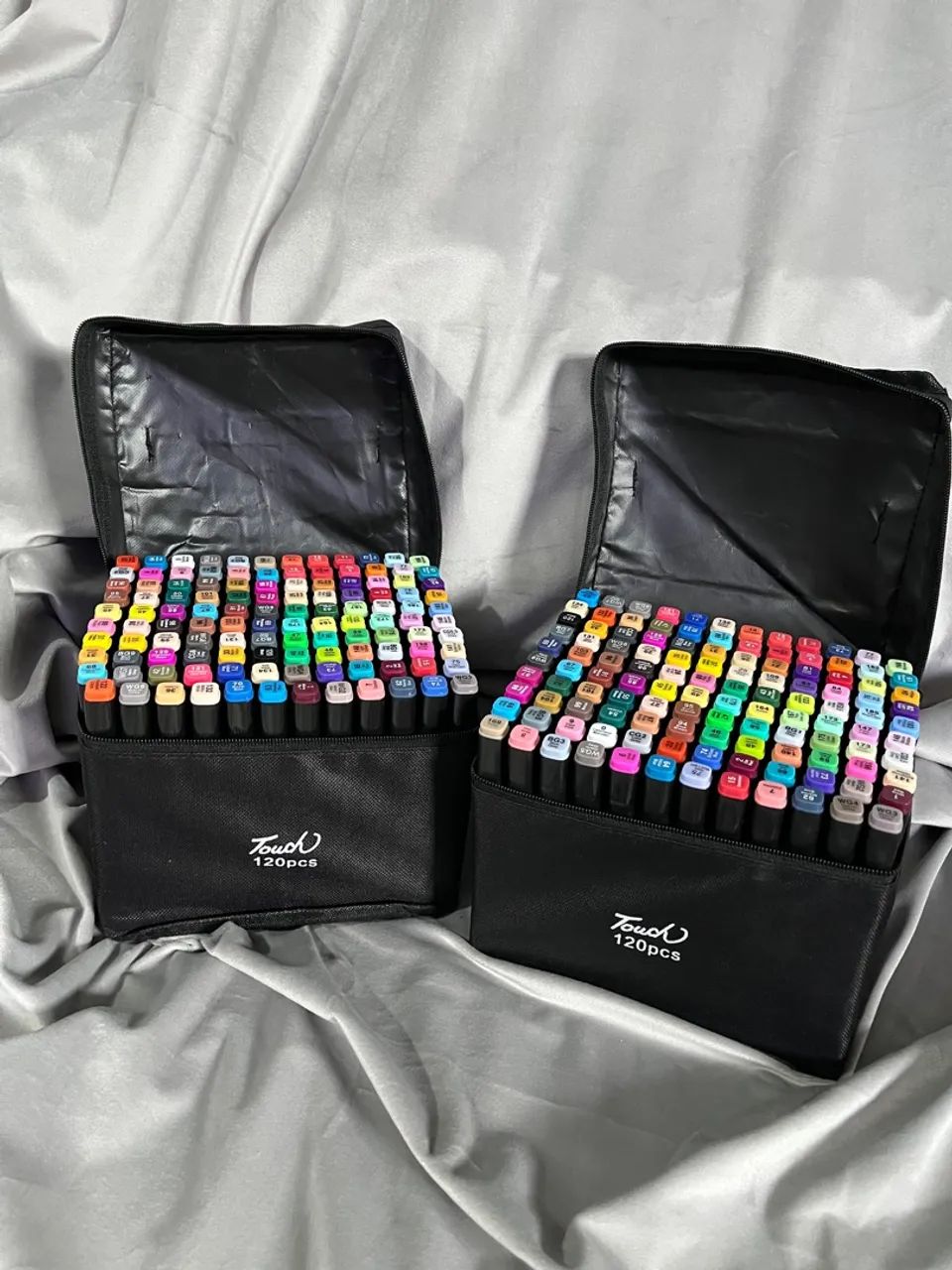 120 CORES DE CANETINHAS 