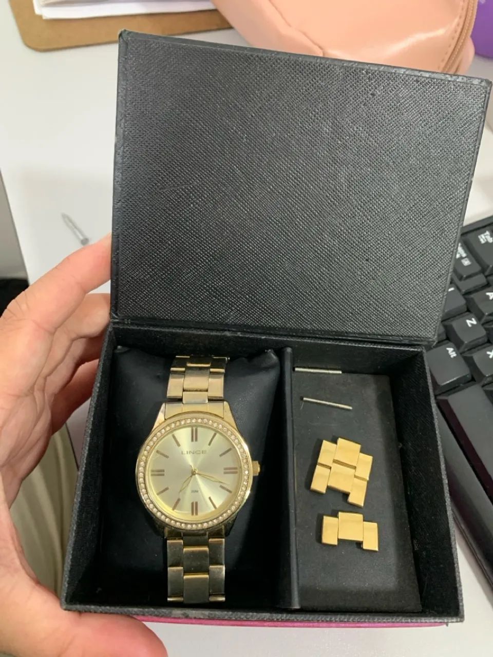 Relógio Lince Dourado com Detalhes em Strass - Foto 3