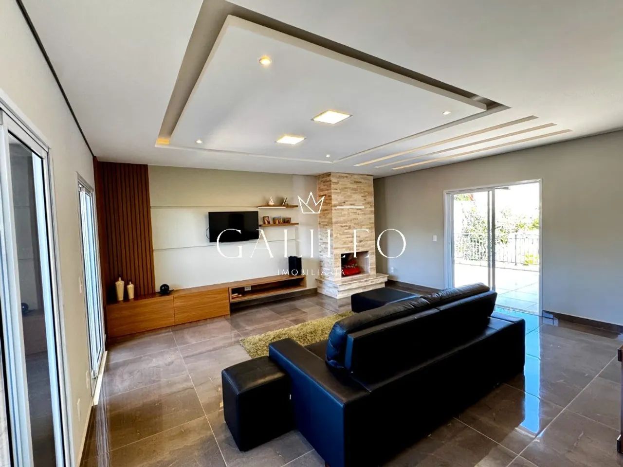 Linda Casa em Condomínio na Cidade de Jundiaí-SP, 4 Quartos, 3 Suítes, 3 Salas, 6 Banheiro - Foto 2