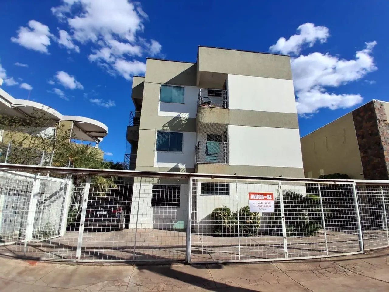 Apartamento com 2 dormitórios para alugar, 90 m² por R$ 2.700,00/mês - Plano Diretor Norte