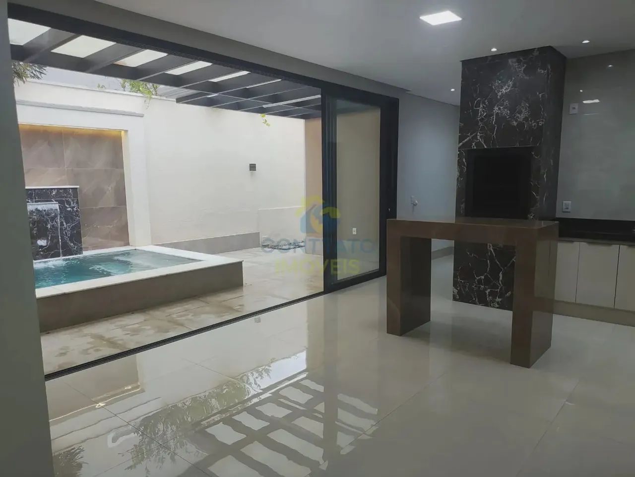 Casa térrea para alugar no condomínio Primor das Torres com 3 suítes em Cuiabá-MT - Foto 2