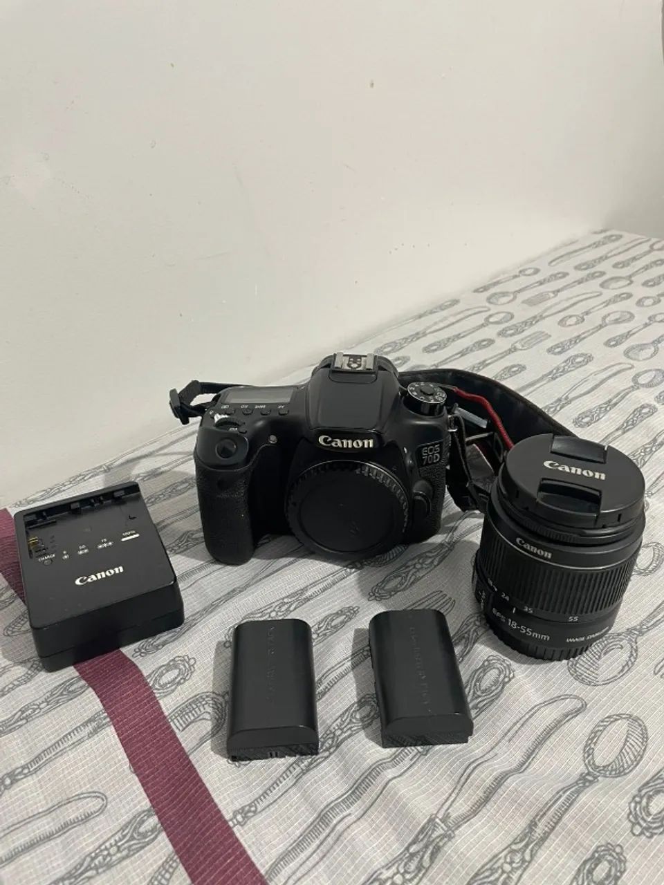 Câmera DSLR Canon 70D com Lente 18-55mm - Foto 2