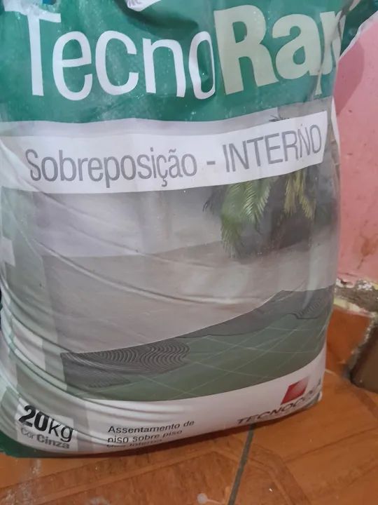 Argamassa para assentamento de piso interno TechnoRak 20kg
