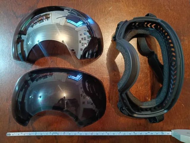 Ocúlos/viseira de sol UV para cães de médio/grande porte - Foto 4