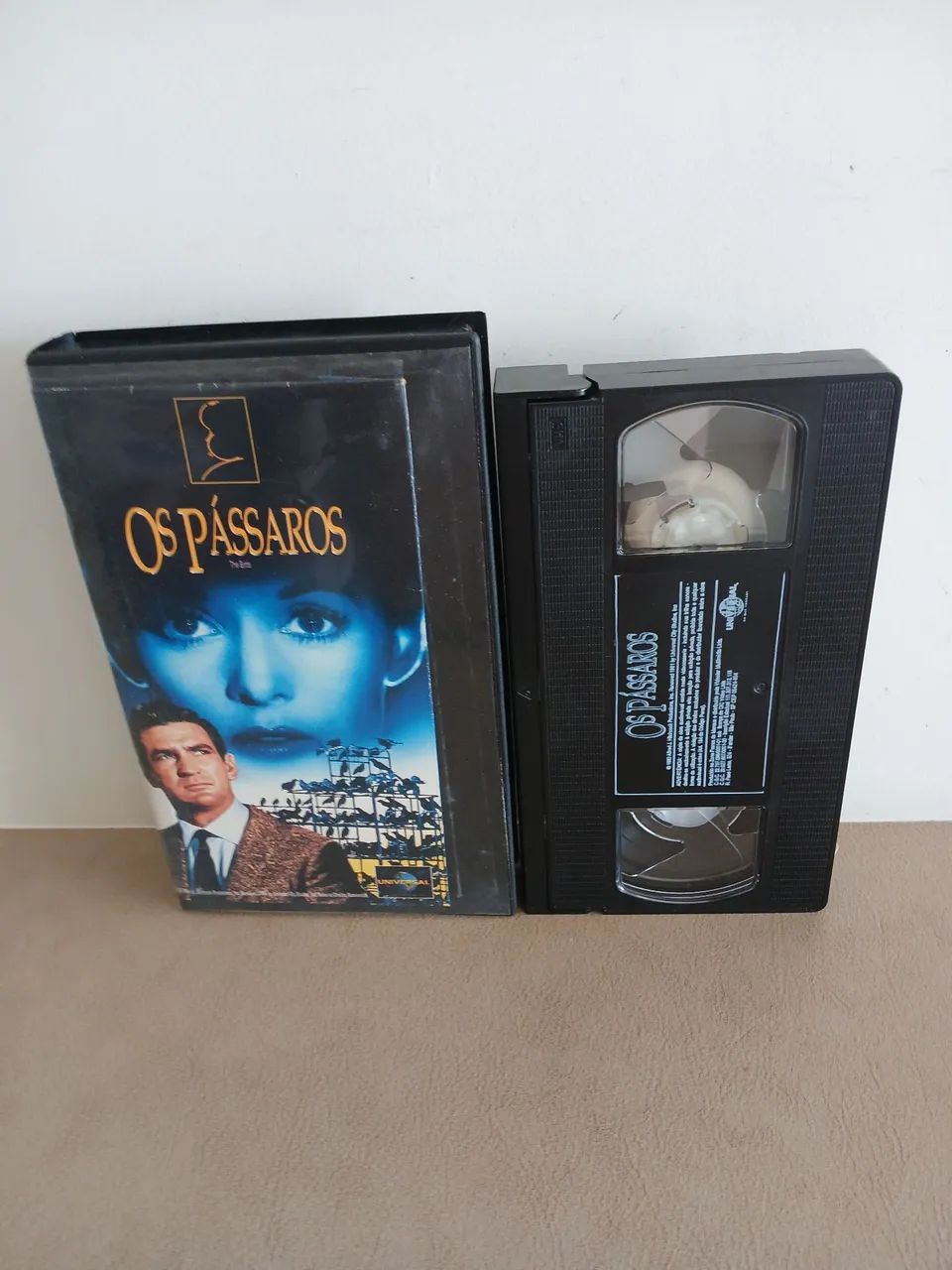 Fitas Vhs Os Pássaros 1 e 2 - Hitchcock - DVD, Blu-Ray e Vídeo