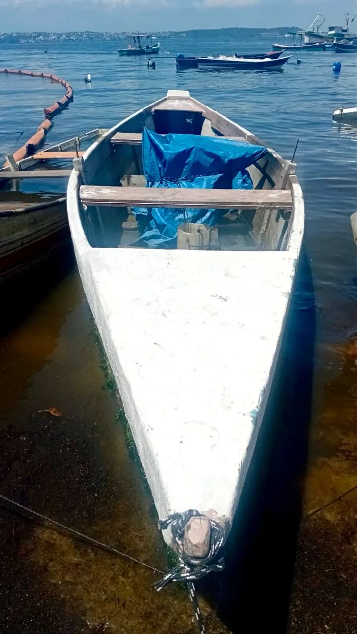 Barco de fibra com motor a diesel  - Foto 3