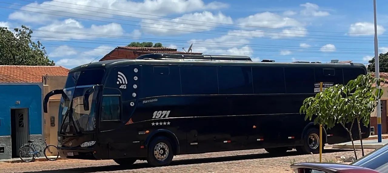 Ônibus pronto para atividade  - Foto 3