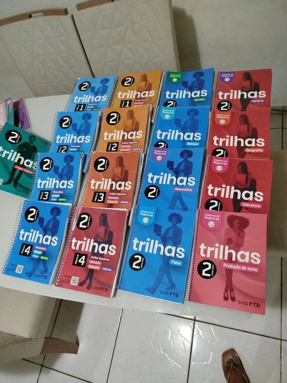Livros ftd ensino médio trilhas 2 ano Didáticos Trilhas - Diversos Volumes - Foto 3