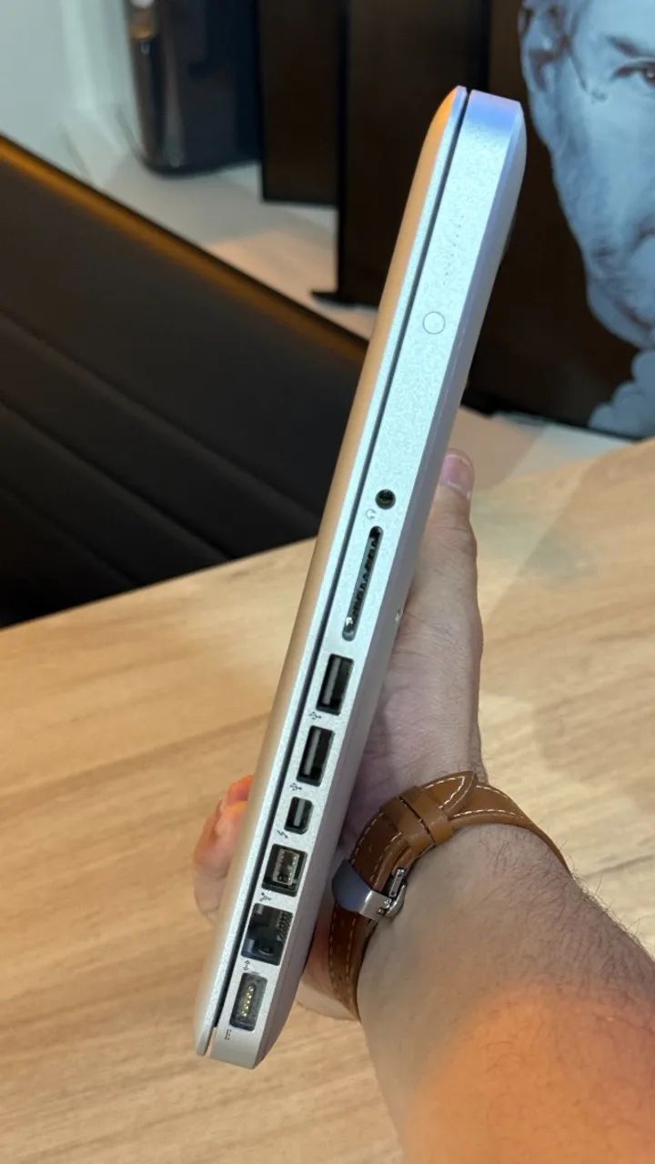 MacBook Pro 2011 | 8GB Ram | 120GB SSD + 500GB HD | Core i5 - Loja