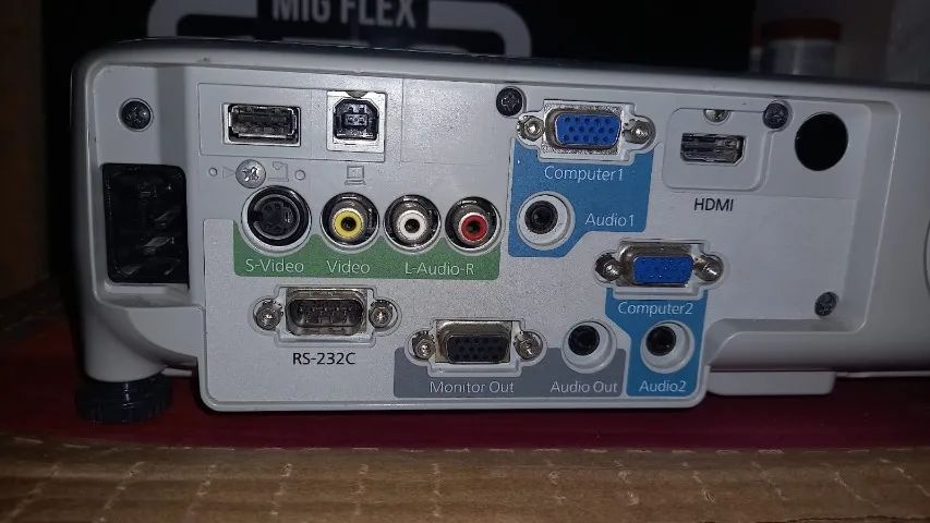 projetor epson + tela de projeção - Foto 5