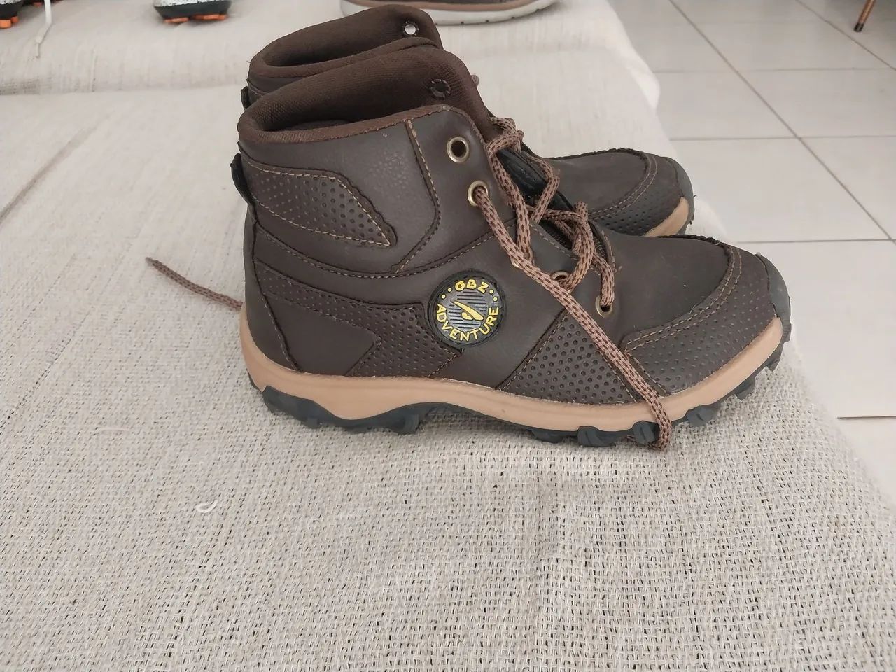 Chuteira Nike - Tamanho 34/sapatos também 34 - Foto 3