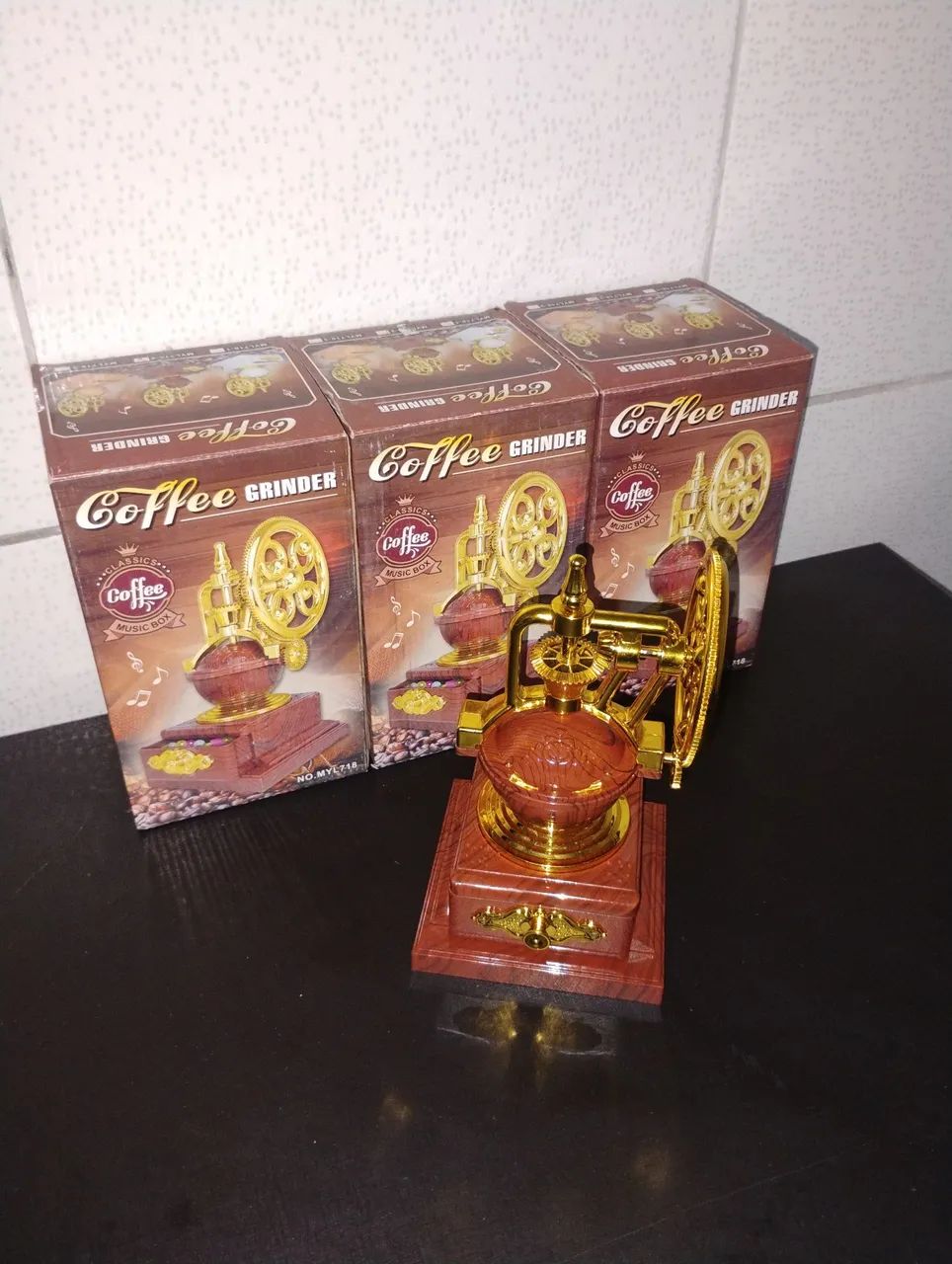 Caixinha de música tipo moedor de café  - Foto 5
