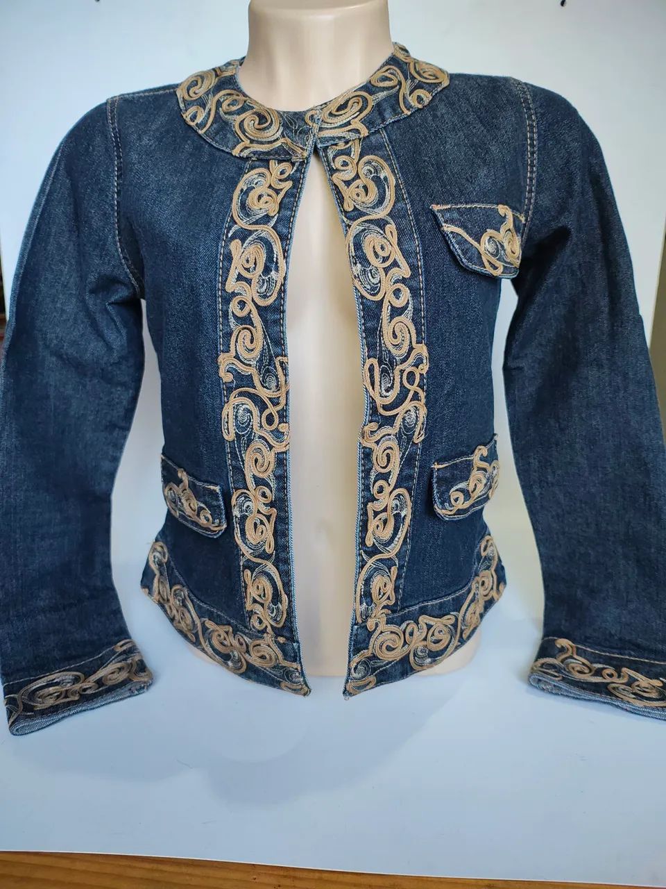 Jaqueta Jeans Bordada