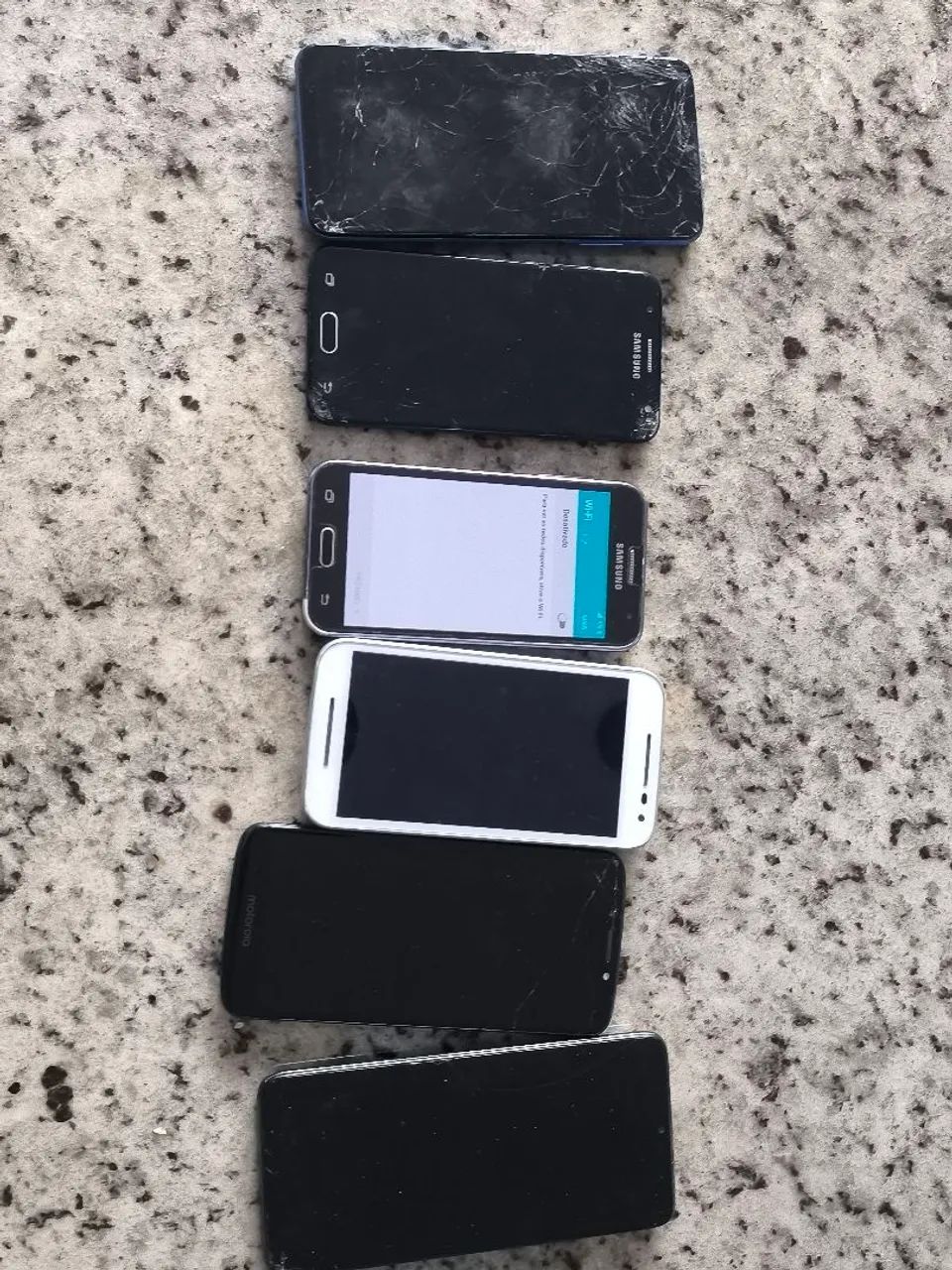 Sucatas de celulares