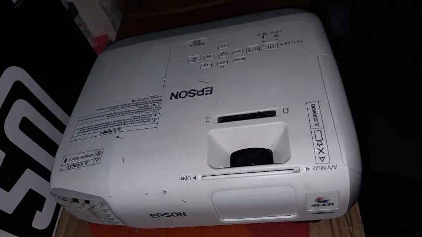 projetor epson + tela de projeção - Foto 4