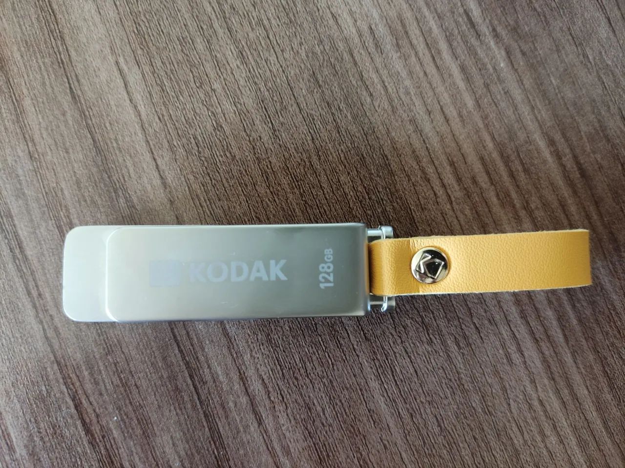 Pen Drive Kodak 128gb K133 Flexível Metálico Usb 3.1 (NOVO)