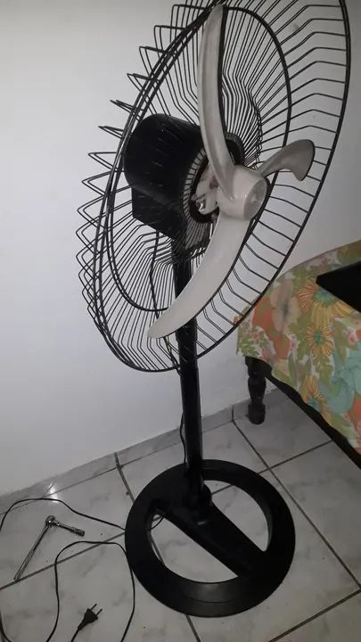 Ventilador de Pé