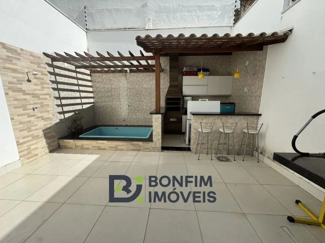 Triplex incrível no bairro Grã-Duquesa!