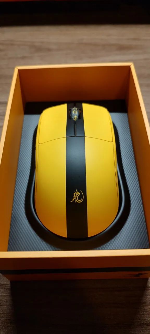 Mouse Pulsar X2 Bruce Lee Edition