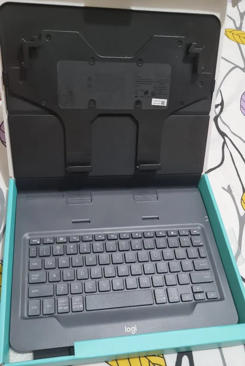 Capa e Teclado Bluetooth Logitech para tablets Apple, Android, Windows de 9 a 10 pol. - Foto 4