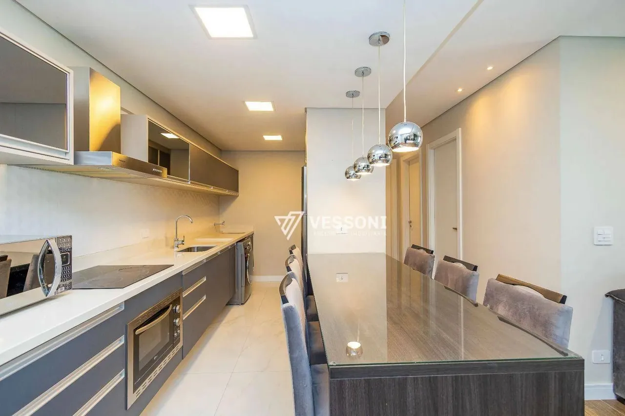 Apartamento Mobiliado com 2 dormitórios para alugar, 60 m² por R$ 5.650/mês - Centro - Cur