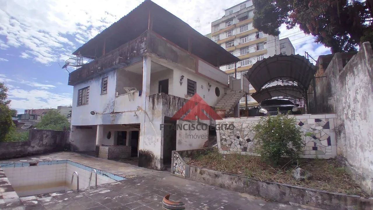 Casa com 3 quartos, 212 m - venda por 530.000 ou aluguel por 2.627/mês - Santa Catarina - 