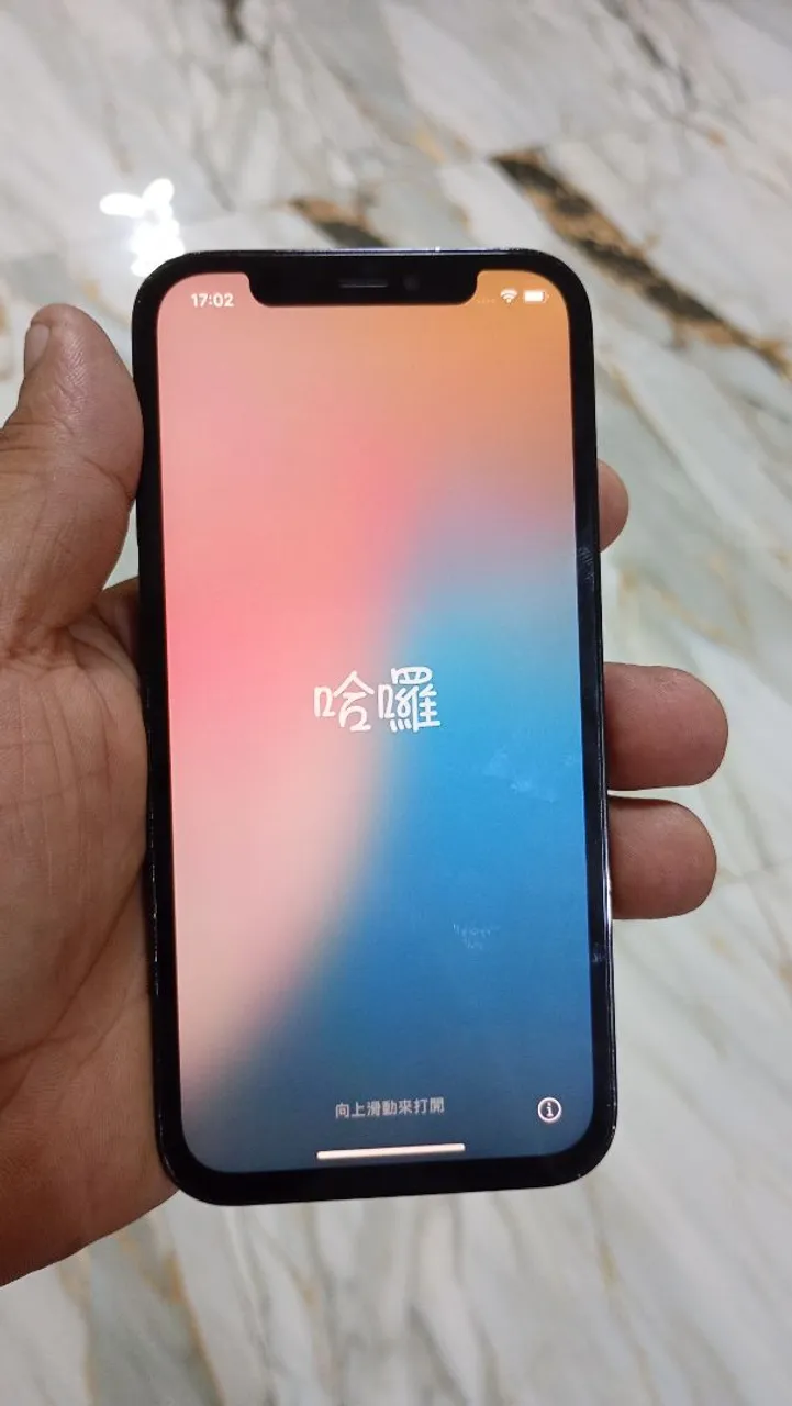 iPhone semi novo 128gb, tudo funcionando,todos os itens de segurança funcionando