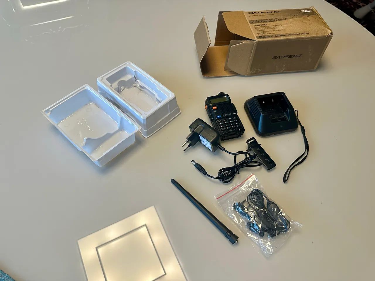 Rádio Comunicador US Baofeng UV-5R Walkie Talkies - Foto 2