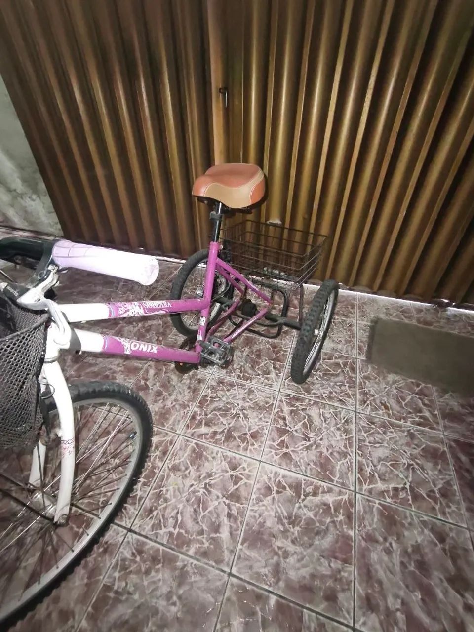 Vendo Bike triciculo em ótimo estado.