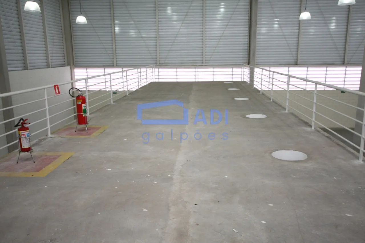 Galpão 3.556 m² - 3 docas - Cajamar - Anhanguera - Foto 3