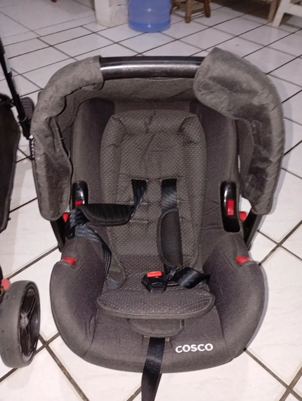 Vendo carrinho e bebê conforto  - Foto 4