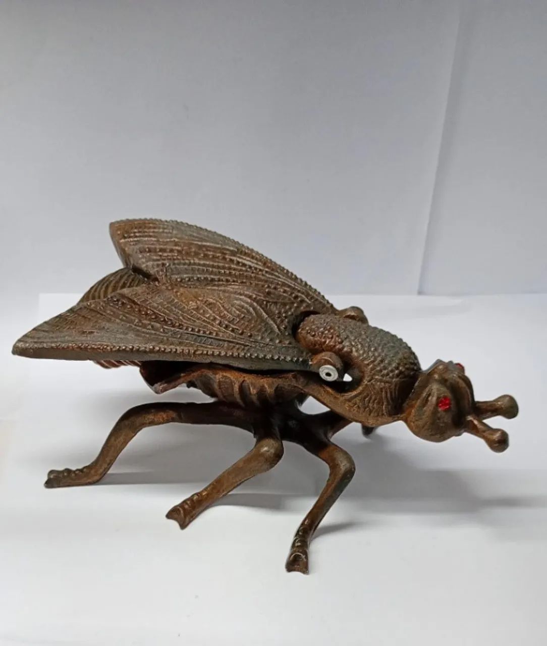 Cinzeiro Antigo de Cobre Formato de Mosca DV00257