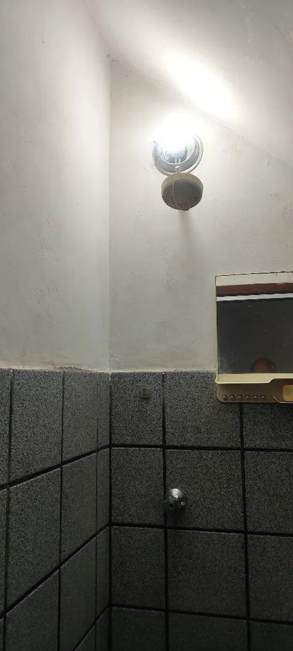 ALUGA-SE SUITE MOBILIADA PROX A UFES E SUPERMERCADO ATACADÃO  - Foto 5
