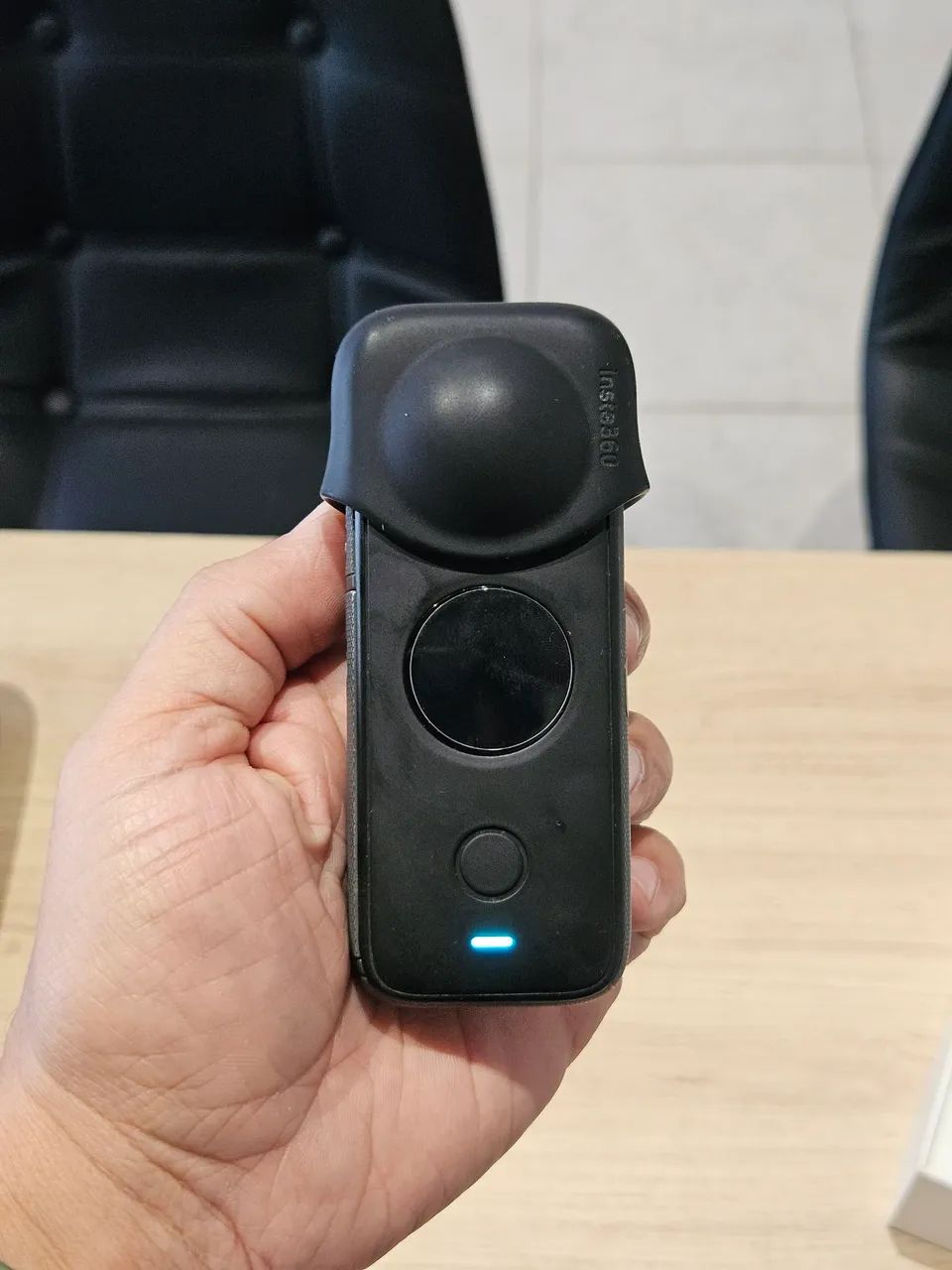 INSTA 360 X2  - Foto 3