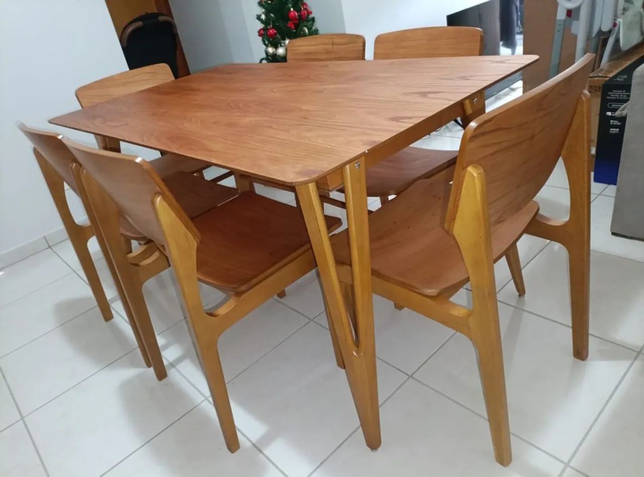 Mesa de jantar master toda em madeira 160x90