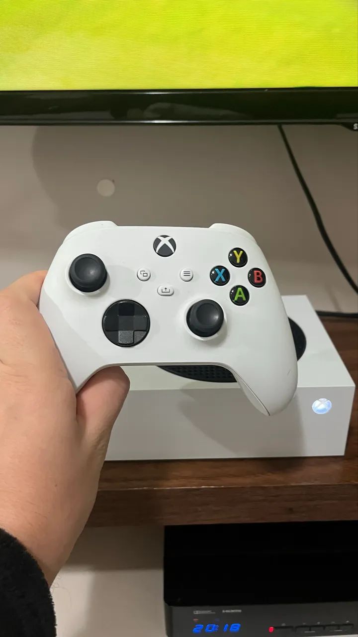 Xbox série s (2 controles) - Foto 2