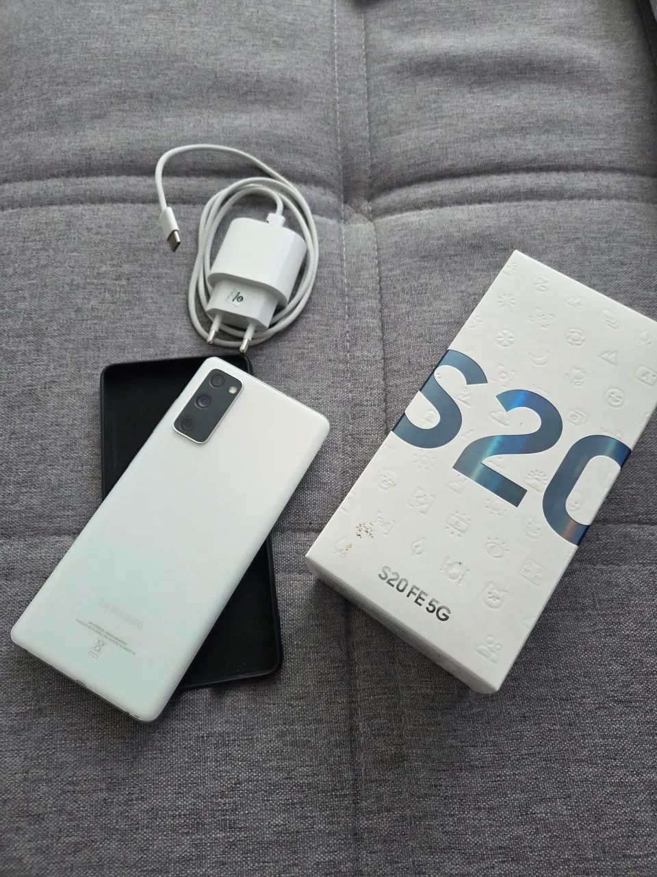 Samsung s20fe branco